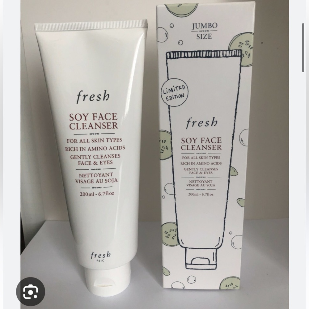 FRESH - Jumbo soy face cleaner 200 mL NEW IN BOX
